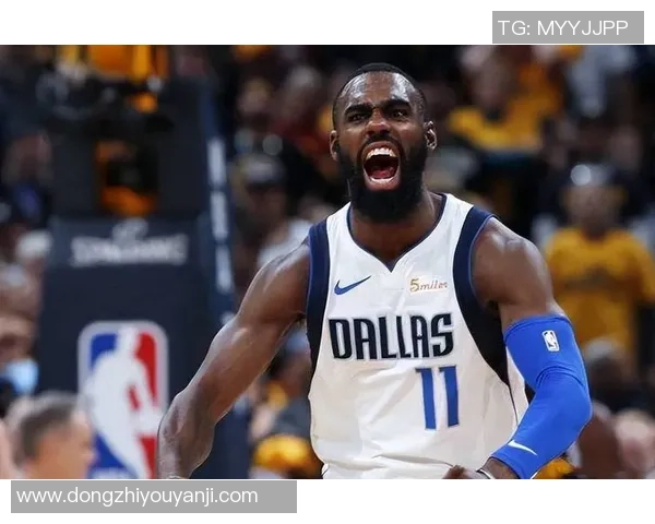 射手回归！小哈达威半场三分5中4斩获13分2板季前赛状态回升